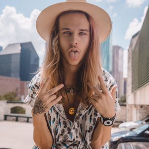 Meet your Posher, Blake